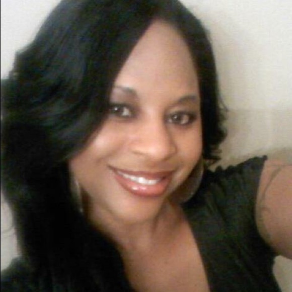 Meet your Posher, Shawanda - Picture 1 of 1